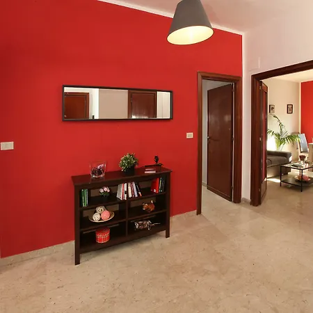 Alice Apartment *